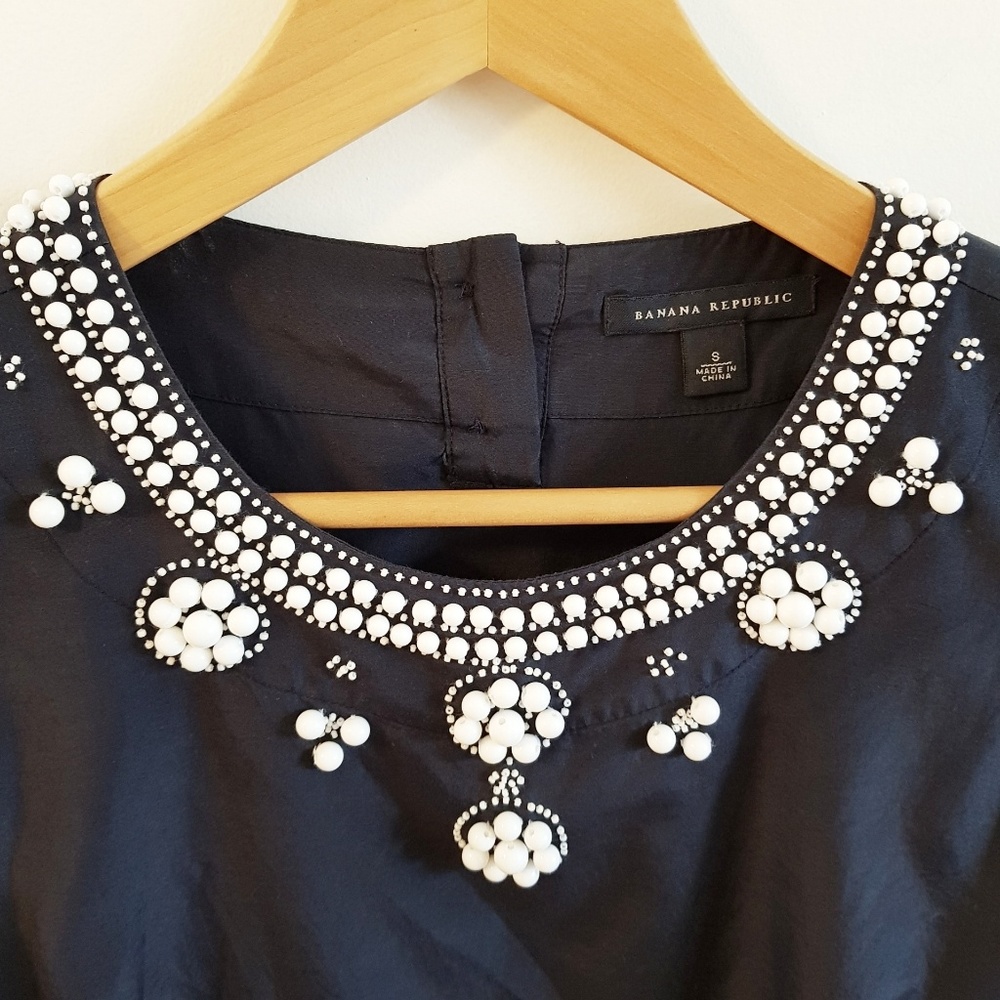Banana Republic Silk/Cotton top w/ embellishments - Picture 3 of 5